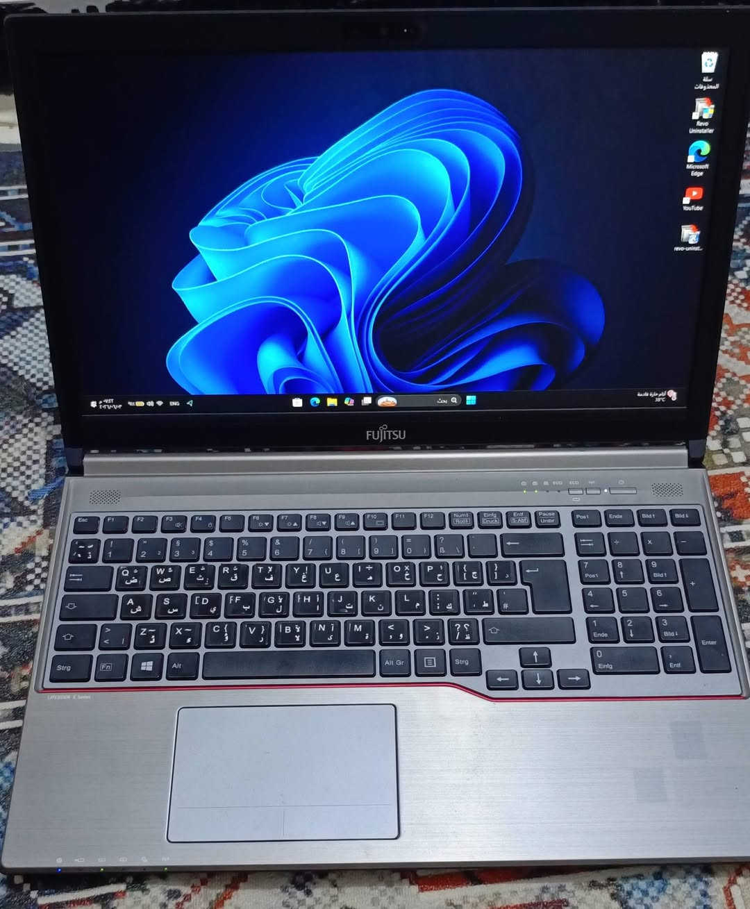 لابتوب  فوجستو الياباني للبيع
المواصفات 
كور اي 7 الجيل الرابع
الرام 8 غيغا DDR3
الهارد SSD 256
كارت الشاشة شير 4600
تفيد للدراسة + الالعاب الخفيفة
اذا تقبطها شحن تمشيك البطارية ساعه كاملة + مشكلة تعليق في التاج باد مالتها ماتئثر لان بيه ماوس وذا تريد تصلحها تكلفك 10 الاف دينار
وياها ماوس وجنطة وشاحنتها الاصلية  سعرها 210 الف وبيه مجال  
مكاني كربلاء بيع مستعجل 
***********

نص مكتوب في الصور:
- العثور على إعداد
- النظام ، حول
- المعالج
- Intel(R) Core(TM)
- i7-4610M CPU @
- 3.00GHz
- 3.00 GHz
- ذاكرة RAM المثبتة
- ٨,٠٠ غيغابايت
- DDR3
- بطاقة الرسومات
- 112 MB
- Intel(R) HD Graphics 4600
- مساحة التخزين
- 238 GB
- تم استخدام ٢٣ GB من ٢٣٨ GB
- POLAT
- LIFEBOOK E754
- إعادة تسمية هذا الكمبيوتر
- نسخ
- مواصفات الجهاز
- اسم الجهاز
- LIFEBOOKE754
- Intel(R) Core(TM) i7-4610M CPU @ 3.00GHz (3.00 GHz)
- ٨,٠٠ غيغابايت (۷,۸۸ غيغابايت مستخدم)
- معرف الجهاز
- 6D766312-5196-4745-B404-299A74BBB315
- معرّف المنتج
- 00342-50482-81427-AAOEM
- نوع النظام
- نظام تشغيل بإصدار ٦٤ بت ومعالج يستند إلى x64
- القلم واللمس
- لا يتوفر إدخال باللمس أو بالقلم لجهاز العرض هذا
- ارتباطات ذات صلة المجال أو قاعدة المعارف حماية النظام إعدادات النظام المتقدمة
- مواصفات Windows
- بحث