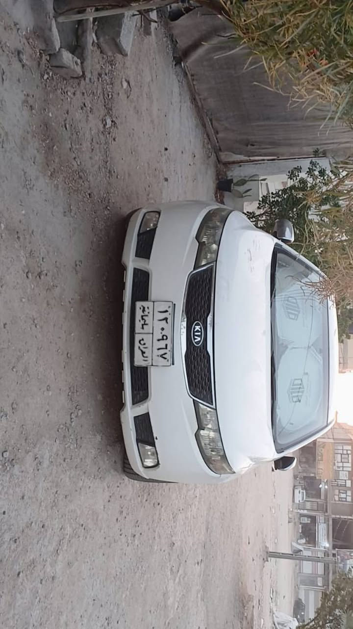 سياره سيراتو مديل ٢٠١٢ ضرب سياره من وره بس جنطه بدله وكالة تصل *********** النجف, العراق
