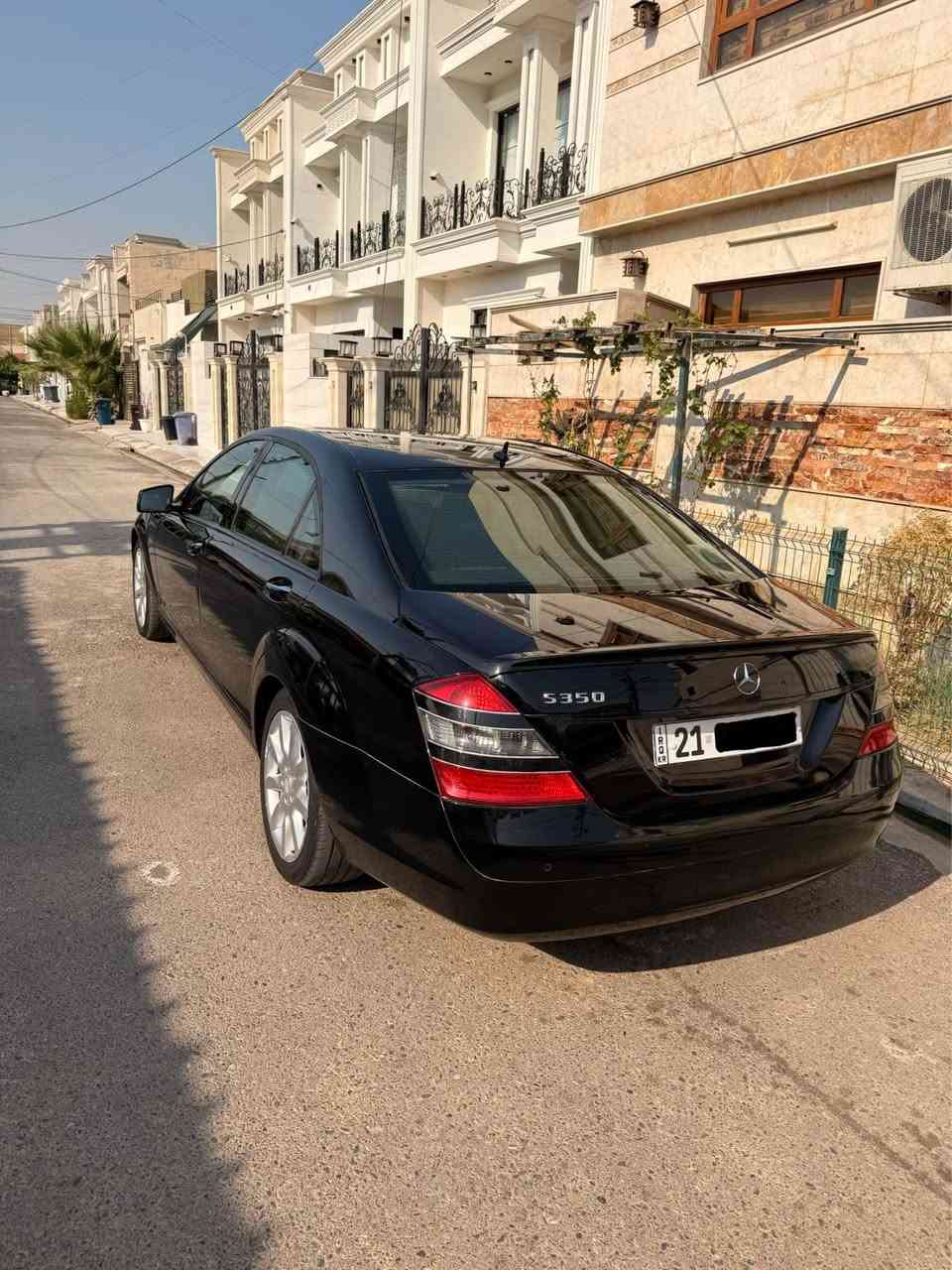 mercedes benz s class 350 2008
قەپات قەپات مواسەفەت و بەنزینە سەیارەکە زەمانە و دەرکە گەورەیەی ڤیئاپیە (166mile) رۆیشتوە و هەموو شتیکی لەسەر دەقی شەریکە ماوەتەوە و لایت زینۆن و ئاوینە شەفت و دەرکە سەحب و کوشن سارد و گەرم و ٢٥ مۆد کوشنە و گێر و مەکینە و کارەبایات و هەممو شتیکی بەشەرت تەنها دەرگا و چاملغی دواوەی بەس بەخە بێ لیدران و بێ ژورەوە و بێ ئیرباگ
رقەم تلفۆن
(***********)
(***********) أربيل, العراق
