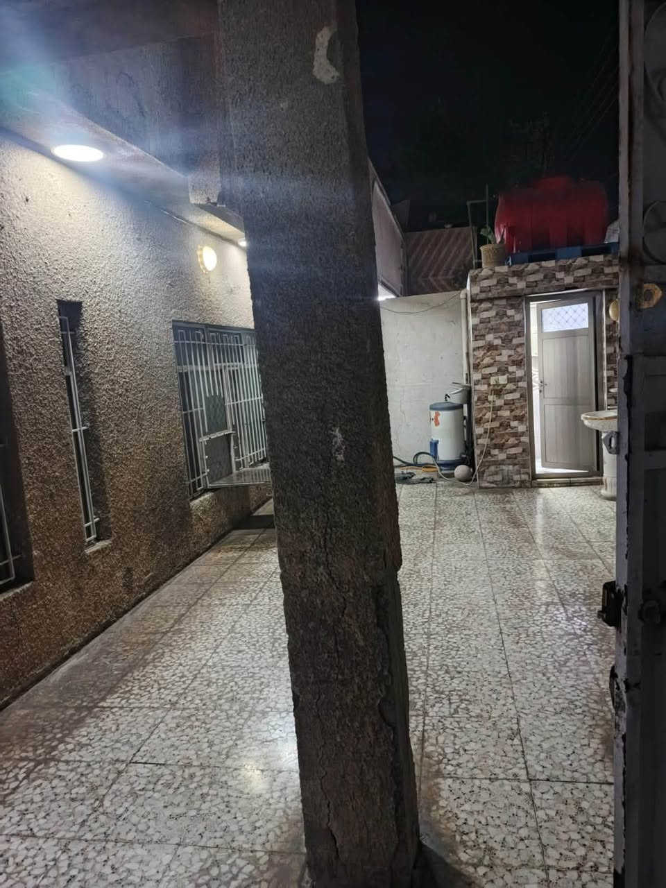 الدار للبيع في حي التراث البياع 
200 متر والواجه 10 النزال 20 الجوه بي صاله +هول + غرفه +مطبخ + حولي حمامات 4 فوك 3 غرف وحمام وسطوح عدد 2 طرمه جبيره صفحتين مدخلين بي حمام خارجي

السعر 255 مليون وقابل للتفاوض 

*********** 
واتساب
