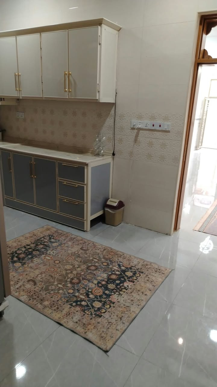 حي النداء • ١٠٠متر • طابق ونص