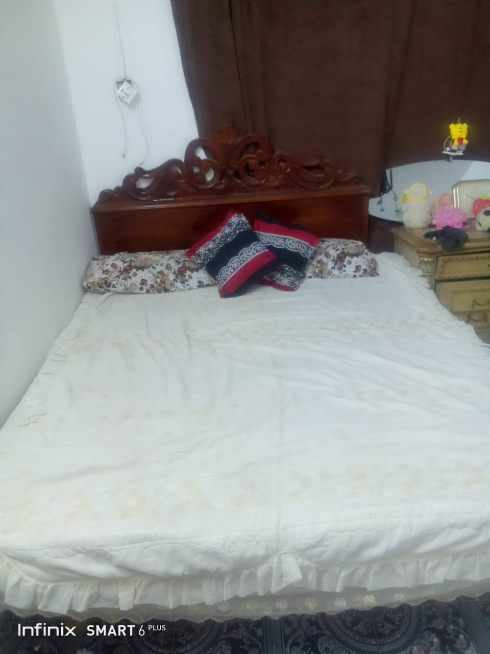 جربايه خشب الاصلي
بعده نضيفه حيلل بس الدوشك مو وياه فقط الجربايه سعره50الف الاستفسار خاص او الرقم***********

نص مكتوب في الصور:
- Infinix SMART 6 PLUS
