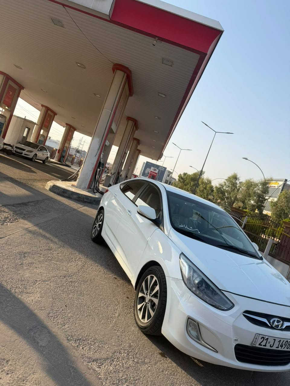 هونداي اكسنت موديل2014 فول مواصفات سلايد ABS تحكم استيرن مراي كهرباء اشاير بل مري نضام ECO  بلوتوث سنوية ورقم وهزه وبراد كله جديد باسمي لحد 2031شهر 8 سياره مال بيت كوبون بانزين بيها كير محرك شرط ما مفتوح 16  تبريد ثلج❄ سياره بيها قطعتين صبغ بدون دواخل وتبديل صونار ناشر سعر97 بيها مجال *********** كركوك كركوك, العراق
