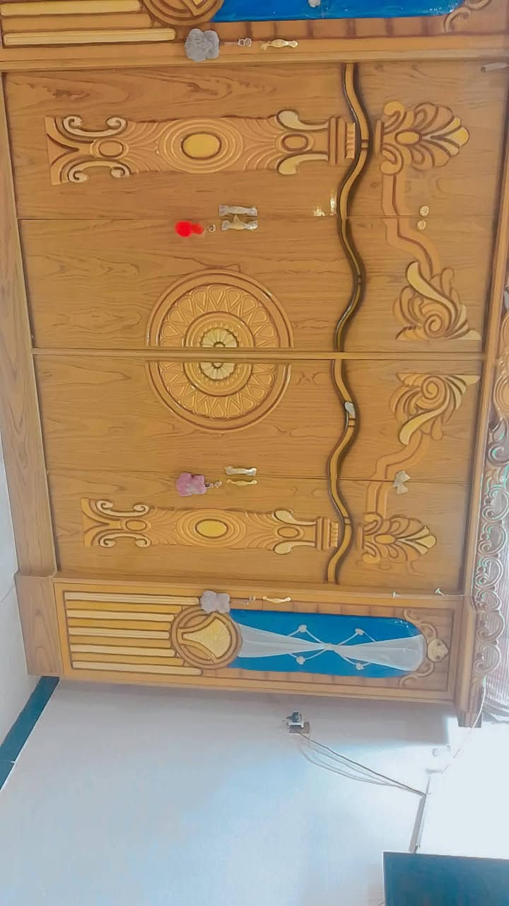غرفت نوم مستعمله قليل سعر700العنوان لكوتالسلفحهه شارع تلاثين يم الشركه الرقم ***********
