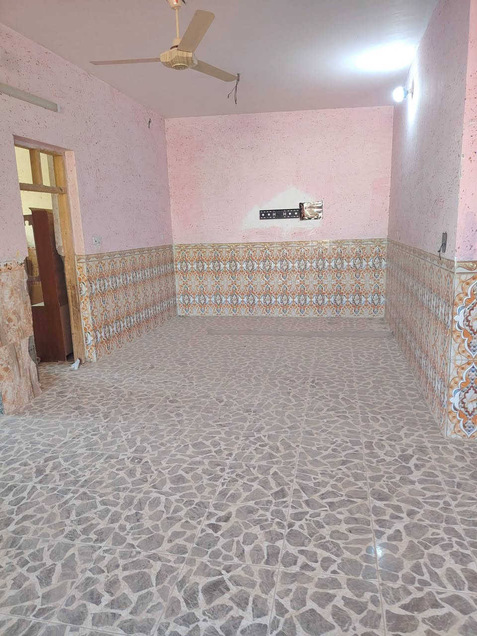 (((نظام أقساط))) يوجد بيت المساحه 180 متر شارع 15 طابو صرف تحويل مباشر كامل خدمات وسكن البناء طابوك في الصقلاوية حي الشهداء الثانيه الجمعيه  السعر.. 70تدفع مقدمة والباقي أقساط كل شهر 500 الاستفسار ***********
***********

