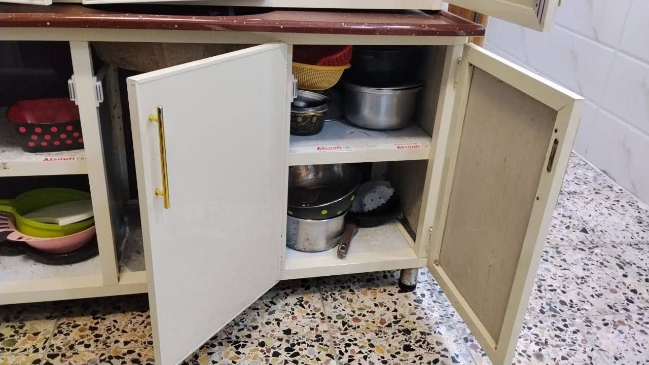 اعاده النشر بسبب الوعود الكاذبه ❌
للبيع كاونتر سعر  175 
تسكام 3 قطع

صوبه سعرها 25 
مكنسه 30 

مكانه الحريه الثانيه يم بابا عن 

*********** يوجد واتساب
