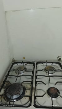 طباخ • مستعمل • ٤ عيون فرن