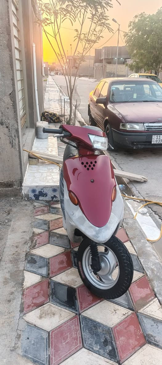 سلام عليكم شباب بيجي للبيع دراجة نضيفة وكلهة بلادية كفراتهة بلاديات  مصبوخات حراري 
1كهربائيات كلهة شغالة 
2سلف شغال 
3باتري جديد 
4ملاح بلادي صفاحيات خشم حاضنة 
5دراجة مفتوحة مرة وحدة بس ستوني فتحتهة صالهة 15يوم 
6مكينة ناعمة حلوة المعدل حلو شلعتهة حلوة 
مكاني سماوة قضاء رميثة المو شراي لا يتعبني شباب ‏‪‏‪***********‬‏
