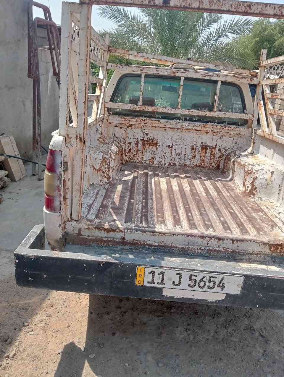 السلام عليكم بيكم صيني سوبر دير للبيع كير محرك بطه 2500 سيارة بيه ملاحظات بسيطه سياره خير من الله ***********
