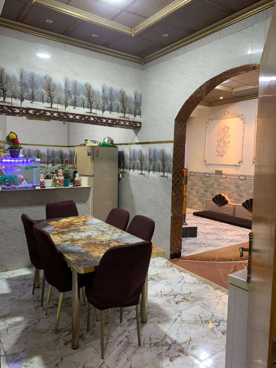 مساء الخير احبتي  بيت مساحة 200 م العنوان ابي الخصيب نهرخوز جهة شط العرب  يبعد عن الشارع السايدين ٦٠٠م نوع العقار  طابو زراعي السعر 135 مليون وبي مجال 
للاستفار ***********.📞
