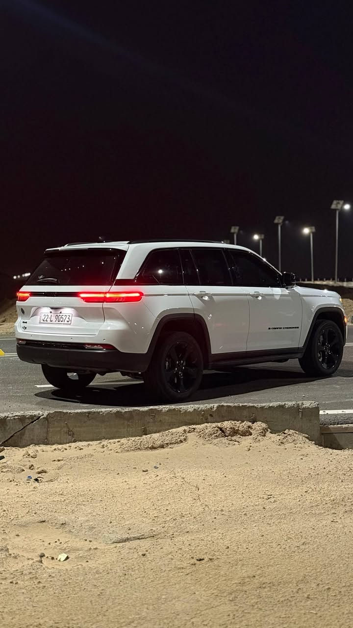 جيب ليمتد jeep limited
موديل ٢٠٢٤ ✅️
وكاله هارلم خليجية✅️
رقم اربيل ✅️
كتاب تضليل ✅️
ماشيه ٣٣ ميل ✅️
المواصفات :
رادار امامي مع مانع تصادم . ✅️
تحذير الخروج عن المسار .✅️
تحذير النقطة عمياء  .✅️
نظام تحذير عند التقاطعات. ✅️
شاحن موبايل وايرلس. ✅️
ويل قياس 20 انج .✅️
فتحة سقف ✅️.
لوحة القيادة بقياس 12 أنچ. ✅️
كير شفتر بالستيرن . ✅️
كاميرا خلفية. ✅️
*شاشة كبيرة 10.1 أنج✅️
المصابيح الأمامية زنون .✅️
كشافات الضباب زنون . ✅️
دخول ذكي. ✅️
تشغيل عن بعد .✅️
الصندوق الخلفيي كهربائي .✅️
فرش المقصورة الداخلية من الجلد والشاموا .✅️
مقعد السائق كهربائي .✅️
المقاعد الأمامية تدفئة .✅️
حساسات خلفية . ✅️
دوسات جانبية .✅️
مكيف خلفي . ✅️
تدفئة مقود القيادة .✅️
مانع تصادم خلفي .✅️
بلوتوث تلفون . ✅️
محدد سرعة . ✅️
نظام التشغيل والإطفاء الاوتوماتيكي .✅️
سياره كفاله عامه بيها ملاحظه بلجاملغ الخلفي✅️ فقط
مكان السيارة كربلاء المقدسه ✅️
السعر 349$وبيها مجال ✅️
***********
