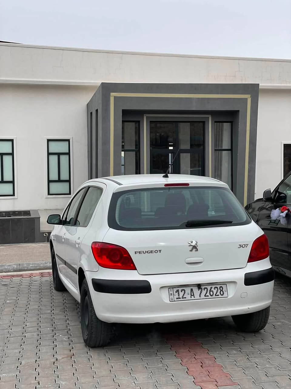 بيجو 307 2006
بدون صبغ فقط دعاميات بدون ظرر نهائي 

كير محرك شرط تبريد ثلج طخم كامل خلفي امامي جديد

ما ناقصها اي شي تجي تشوف احلى من الصور وين ما تحب تفحص وتتأكد 

 فيديو للداخل كامل موجود داخل المنشور 

سياره باسمي تحويل ثاني يوم 

*********** للاستفسار مكاني موصل
