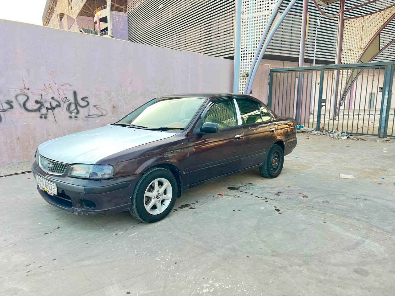 سلام عليكم نيسان سني. موديل 200سياره مكفوله من ضربه تبريد شغل  كير ومكينه مكفولته تخم تايرجديد صدر مامي وخلفي جديد. سياره جهزه مابيه كل نقص سياره بسمي  سنويه جديد وهزه جديد  سياره نعمه كير وتماتيك السعره 37 مكاني بغداد. بلديات. وهذ رقمي ***********
