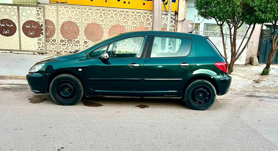 بيجو 307 موديل 2005 سياره كاملة من كلشي مال جناي

كهربائيات بلاد 

تخم تيرات جديد 

باتري جديد 

مجاول بلكات كلها جديده 

صدر  امامي خلفي جديد 

زنون منضومه كامله جديده 

كومبرسر جديد مؤسسه 

سلف جديد 

سنوية لغاية 2029 

السياره بيها الجملغوات و الدوسه و الصندوك بيها صبغ سعرها 47 و بيها مجال حك الجيه 

***********
