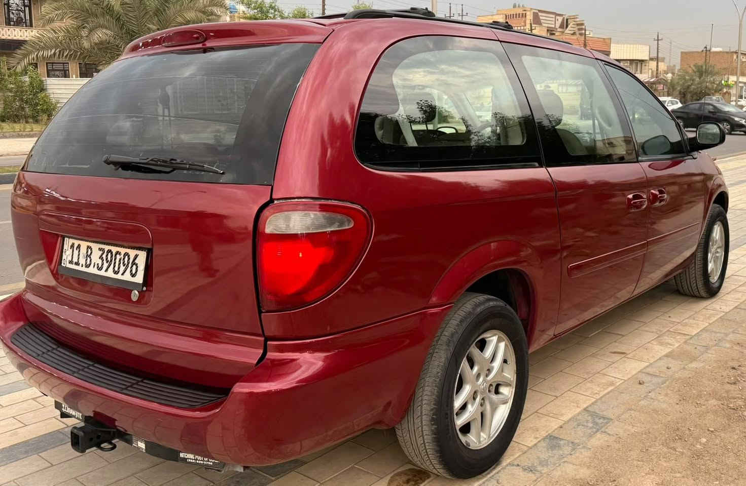 دودج كارافان • فان • بدون تفاصيل