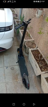 سكوتر للبيع حجم كبير . دبل حديده السعر 250 . الوزيريه 07707864043