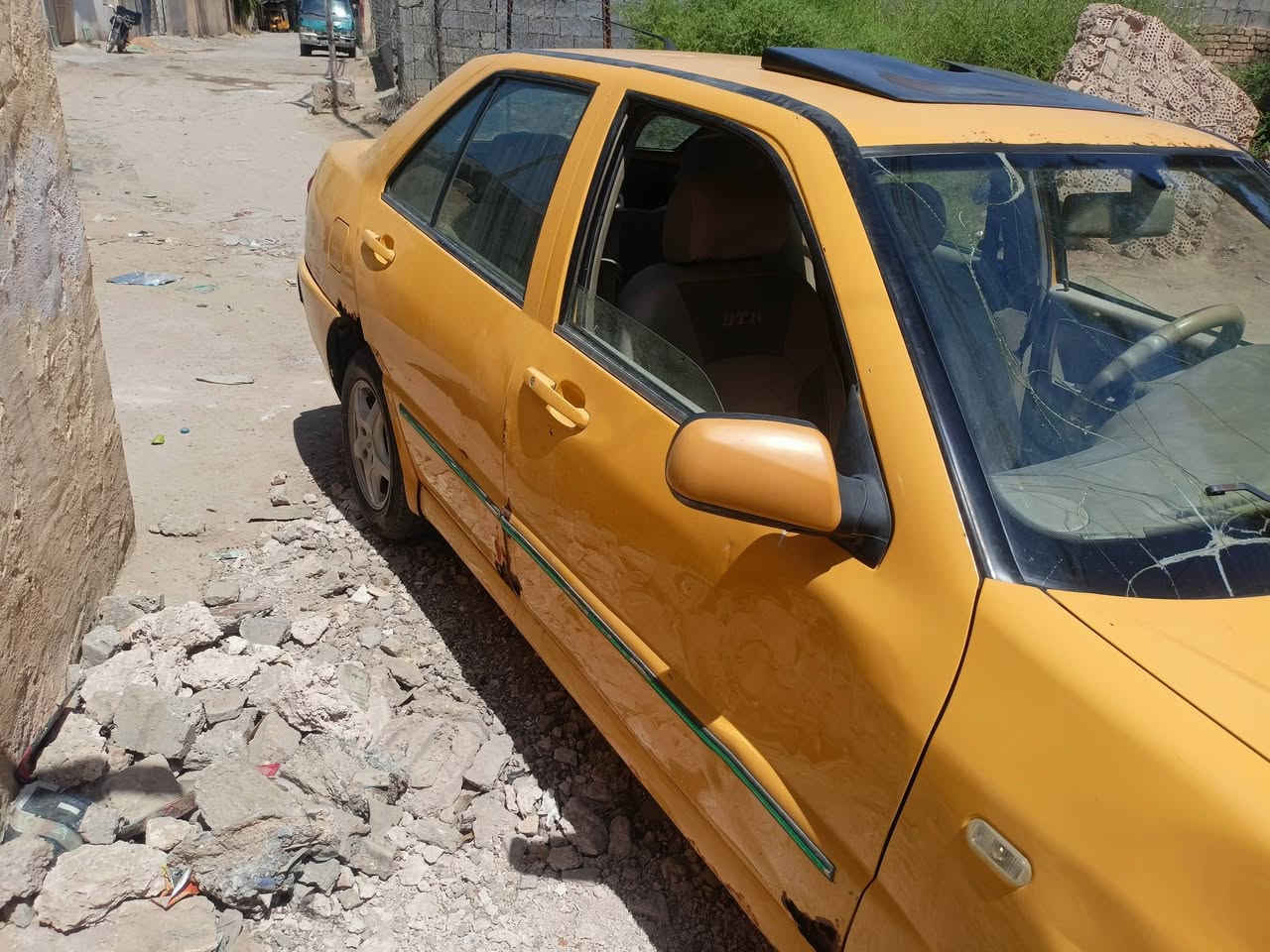 كوين موديل 10 جاهزه حلوه رقم بابل ألماني تحويل بس هيه عليه 3 ورقات تنزل من سعره 20 ورقة بيه مجال مكان حله او مراوس فاتون كوستر ***********
