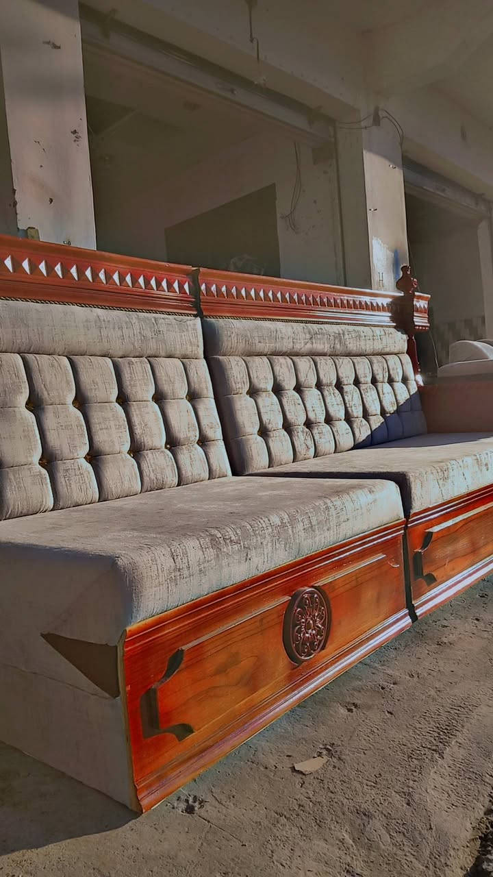 *🏭 معمل التساهل للأثاث المنزلي*
*🔥 وصلت وجبة جديدة من الدواوين الحديثة والراقية 🔥*

*موديلات 2026 - الوان عصرية - تصاميم فخمة* ✨  
زورونا وتجدون ما يناسب بيتكم وذوقكم

*✔️ تفصيل حسب الطلب والمساحة*
*✔️ خشب زان متين + قماش تركي درجة اولى*
*✔️ تشكيلة كبيرة من الالوان الحديثة*

*📍 العنوان:* تكريت - فلكة الفرسان  
*📞 للاستفسار:* *********** اتصال او خاص 🤗

*معمل التساهل... عنوان الفخامة والذوق الراقي
