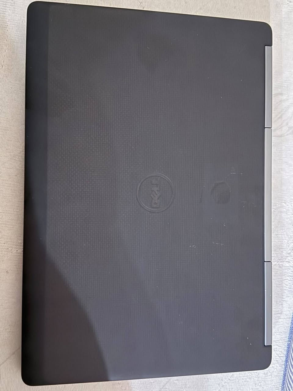 السلام عليكم ..للبيع
💻 Dell Precision 7520

🔹 Intel Core i7-7820HQ
🔹 RAM 16GB
🔹 SSD NVMe 512GB
🔹 NVIDIA Quadro M1200 4GB

✨ الحاسبة نظيفة جدًا وما بيها أي خدوش مثل ما واضحة بالصورة.
🔧 مُمصلحة سابقًا.
🎒 تجي وياها جنطة + شاحن.

📩 للاستفسار💻 Dell Precision 7520

🔹 Intel Core i7-7820HQ
🔹 RAM 16GB
🔹 SSD NVMe 512GB
🔹 NVIDIA Quadro M1200 4GB

✨ الحاسبة نظيفة جدًا وما بيها أي خدوش مثل ما واضحة بالصورة.
🔧 مُمصلحة سابقًا.
🎒 تجي وياها جنطة + شاحن.

📩 للاستفسار *********** واتساب
