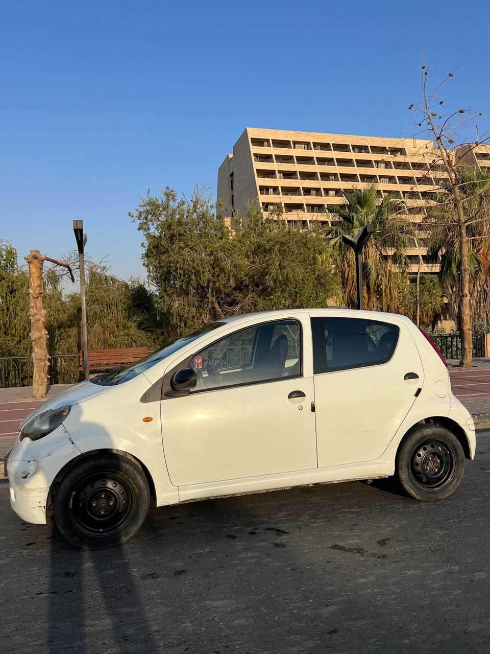 السلام عليكم
Byd f0 للبيع 
موديل 2011
بدون صبغ 
ماشيه 180
الاضافات 
شاشه كبيره 
كامره خلفيه 
حساسات خلفيه 
السعر 35 قابل للتفاوض 
الرقم :***********
مكان السياره : موصل حي العربي 
رقم جديد غرامات صفر 
سيارة ب اسمي اني الشرعي
موجوده بحي العربي اليحب يشوفها سياره نضيفه من الداخل شركه اليحب يشوفها يدلل
تحتاج تبديل محرك 
كلشي بنضافته اخوان اكو اهواي بالسوك

نص مكتوب في الصور:
- ارتتناااابللل