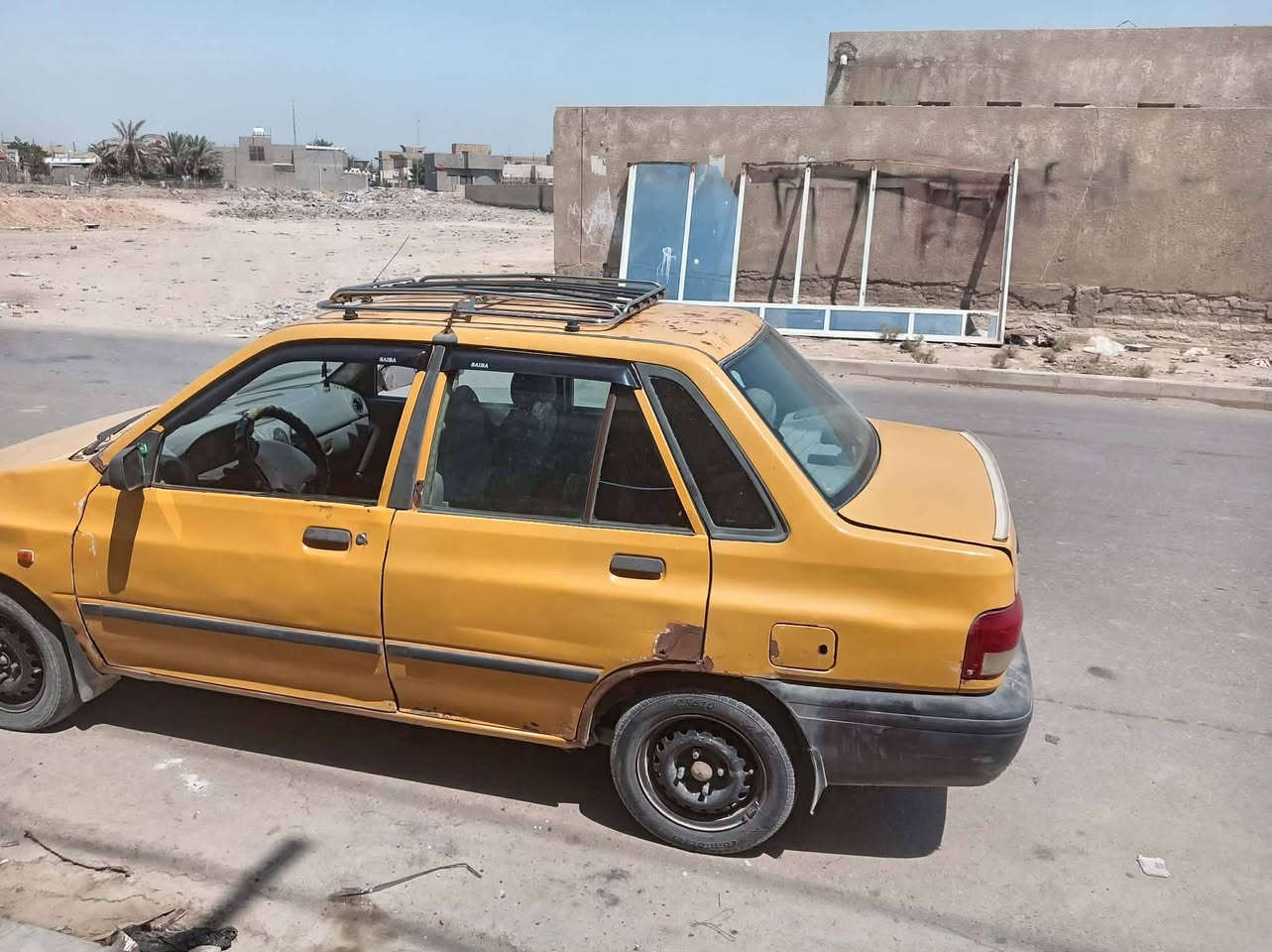 سلام عليكم سايبه موديل 14 مصفره هيئه غرامات رقم انكليزي جديد سياره نضيفه بس رابع بيهه يفلت مكان الدغاره السعر 25 بيهه مجال باب واحد مبدل ***********
