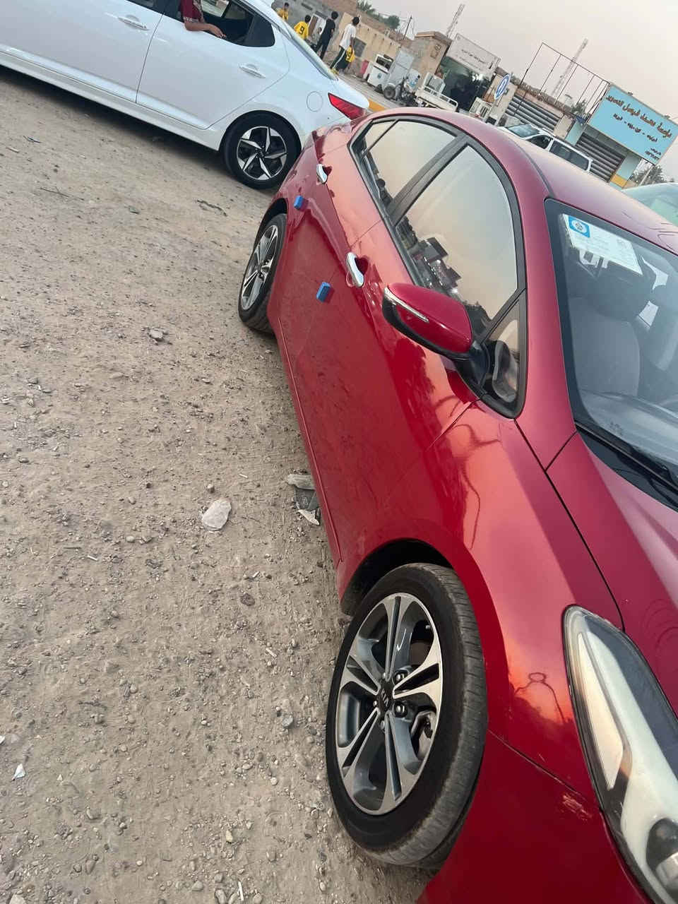 *********** مكلف بالنشر
بيع سريع لغرض البناء 
كيا سيراتو ١٧ كفاله عامه من الصبغ والتبديل 
محرك ١٦٠٠ مكفول 
تبريد ثلج 
مكانها قضاء الشطره 
***********  استاذ حسام الزيدي محتاج بيع سريع
