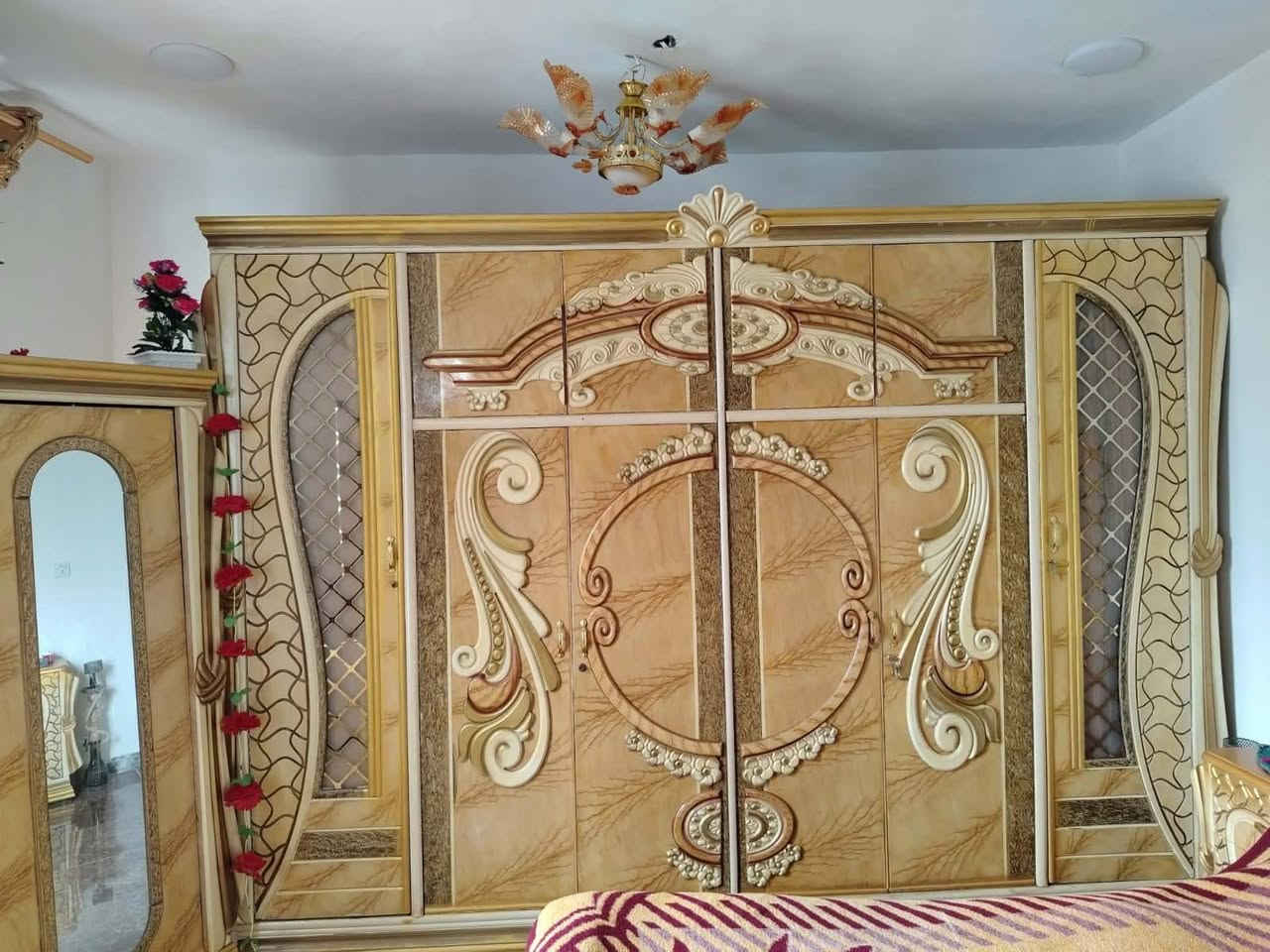 للبيع غرفه عراقيه تصميم تركي صاج داخل وخارج مابيه أي ضرر اخت الجديدة السعر 695 شراي يجي خاص المكان بعقوبه منطقة الهاشميه توصيل موجود
