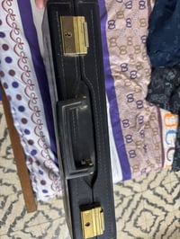 جنطه للبيع مكاني بغدااد الغدير وت ساب مفتوح ٠٧٧٣٠١١١٢٧٧