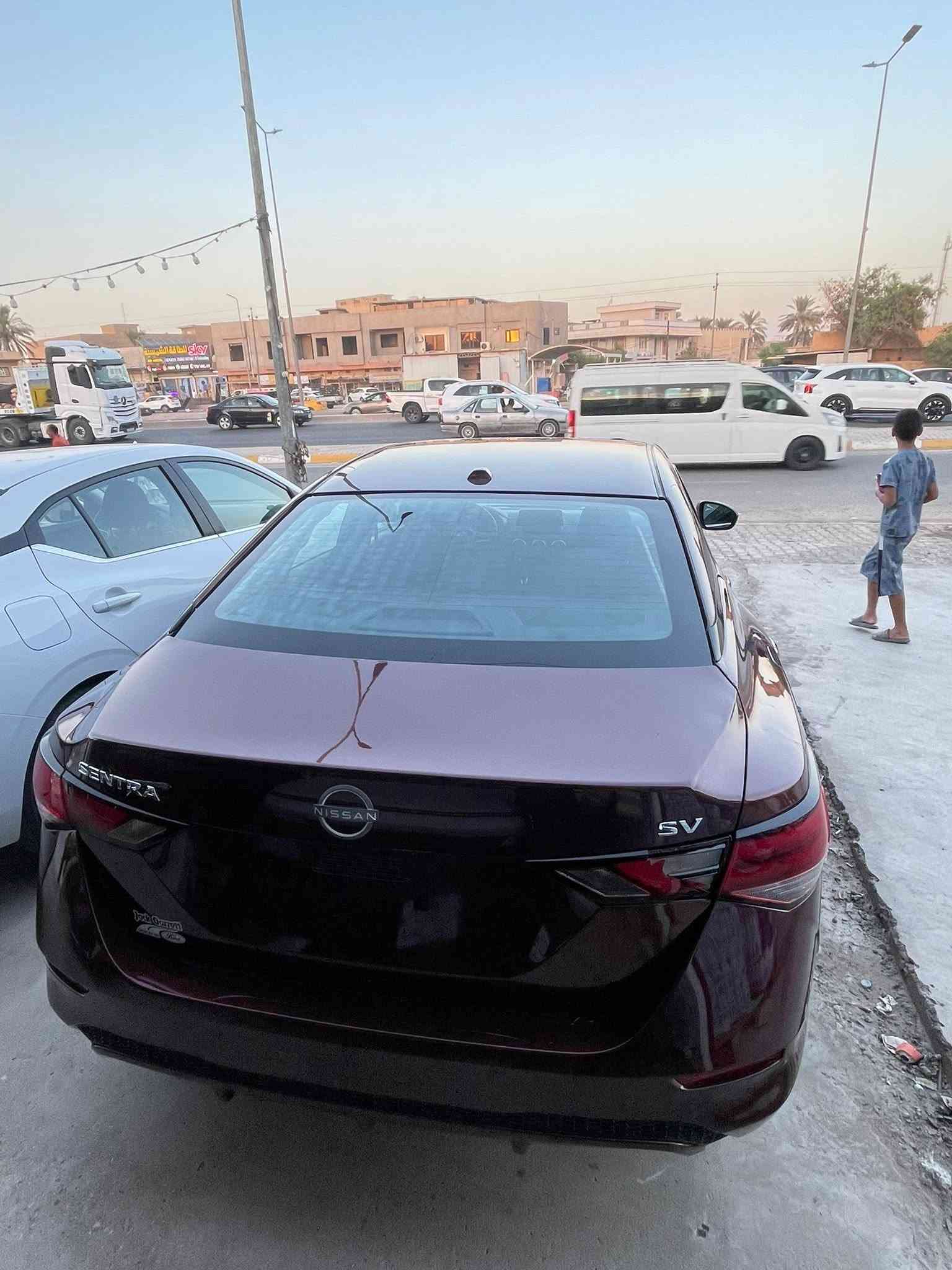 السلام عليكم
نيسان سنترا موديل ٢٠٢٤ 
السياره بدون رقم 
حادث السياره جامرلوغ وحافه البنيد والجامرلوغ الخلفي شويه بارد بدون دواخل بدون ايرباك 
مكان السياره ديالى / الخالص

***********
