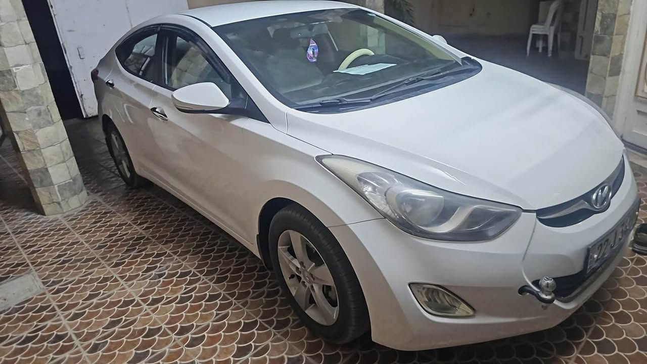 النترا 2014  خليجي سيارة جديدة وجاهزة بدون نقص بدون مصرف
مكفولة من الصبغ والتبديل
كير محرك تبريد صدر 
رقم اربيل دولي سنويه لل ٢٠٢٨ 
محرك ١٨٠٠ 
ماشيه ١٧٠ كم
السعر ١١٣
العنوان / صلاح الدين الدور
*********** تكريت, صلاح الدين
