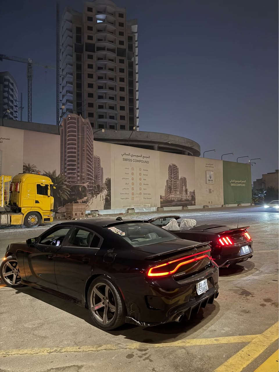 السلام عليكم 
جارجر 2023 RT سوبر تراك باك
رقم بغداد الدولي الجديد بأسمي 
المحرك: 8 سلندر 5700 🔥💪🏻
المواصفات: فول الفول عدا الفتحة
*كشنات خزن
*شاشة كبيرة 
*سوبر تراك باك 
*كشنات كنتاره
*كشنات كهرباء 
*تشغيل عن بعد 
*انظمة قيادة 
وباقي مواصفات جارجر معروفه 
حادثها جاملغ وبنيد وبيه صبغ 3 قطع 
لاشاصي لايسر بي تعديل فقط بدون كص او لحيم 

السعر 168 
مكان السياره بغداد حي العدل 
للاستفسار *********** بغداد, العراق

نص مكتوب في الصور:
- جسر الجادرية
- Al -Jadriya, Karada Kharidge Road