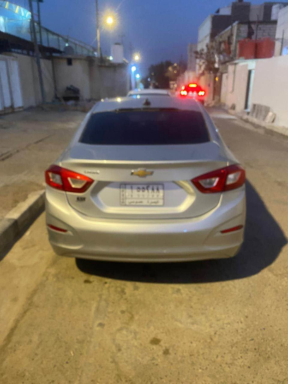 السلام عليكم شفر كروز موديل ١٩ وارد امريكي حادثهه جاملغ وشوي من البنيد بدون دواخل رقم بصره معوقين ومخلصه علمن راعيهه متوفي راعي متوفي السياره مكينه كير تبريد تخم تاير جدد مكان السياره بصره  السعر٧٠ وبيه مجال اتصال عل الرقم *********** البصرة, العراق
