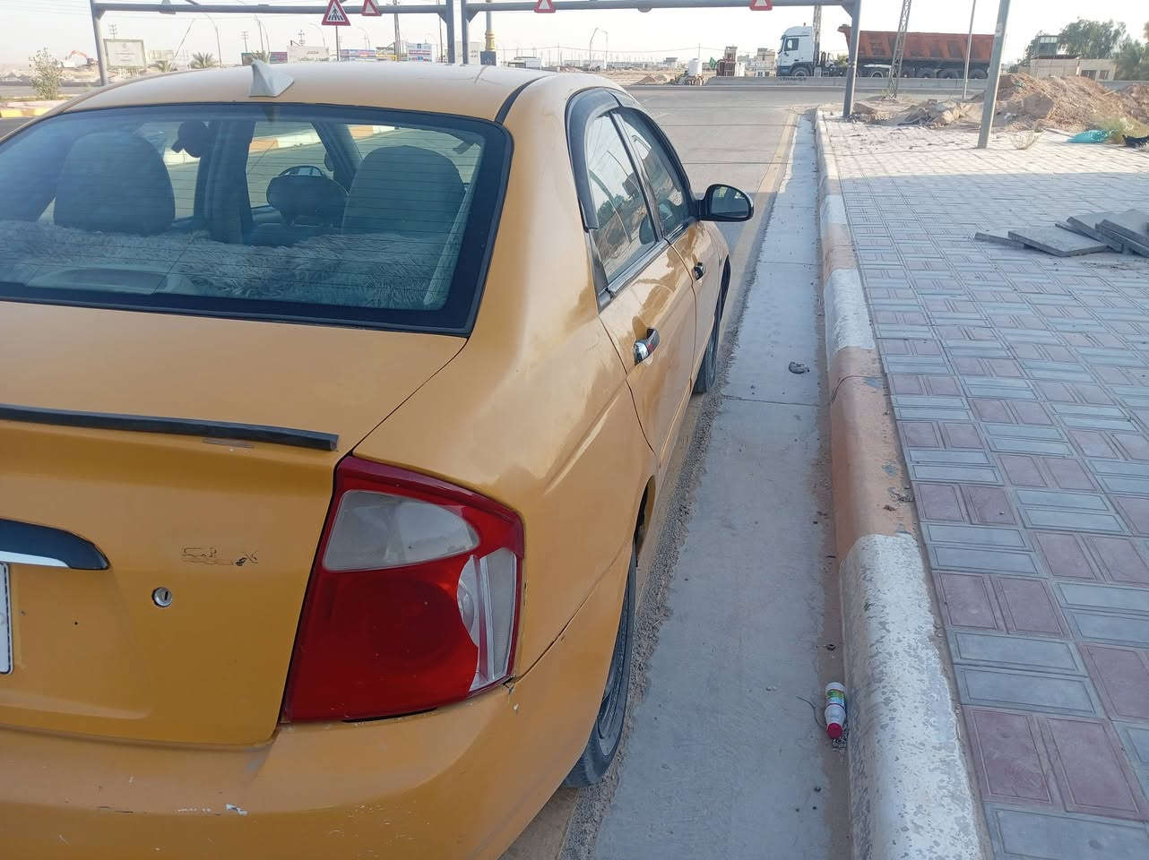 السلام عليكم كيا سبكترا للبيع وارد امريكي 2006 سياره باسمي مصفره هيا وغرامات رقم انجليزي جير ومحرك استوني شاتي حاويه السعر 58 وبيها مجال للاستفسار خابرني على هذا الرقم  ***********
