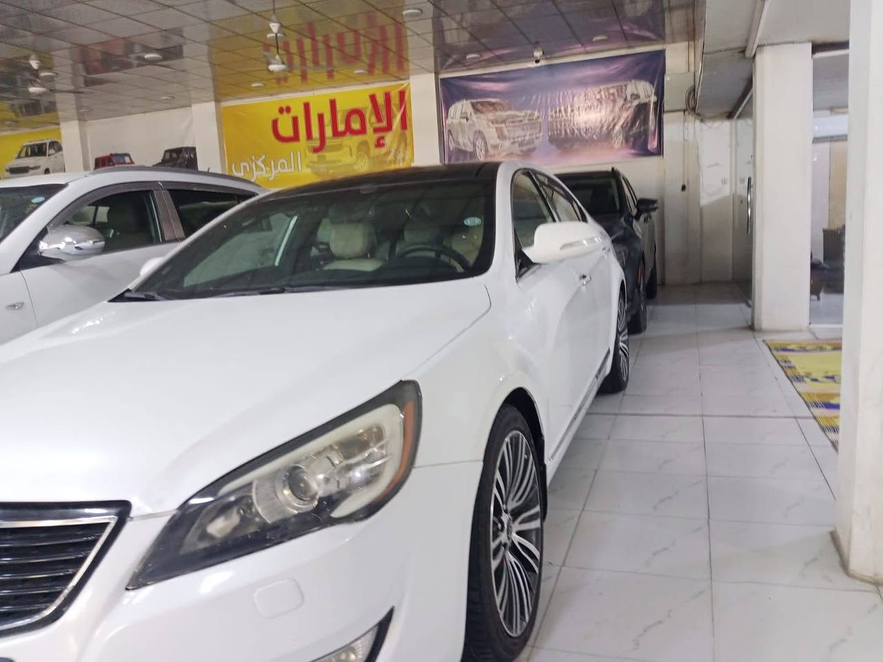 السلام عليكم سياره للبيع CADENZA موديل 2012 بيها ضرر جاملغ الخلفي السعر11$ ونص وبيها مجال العنوان الفلوجة شارع العام رقم الهاتف ***********. ***********
