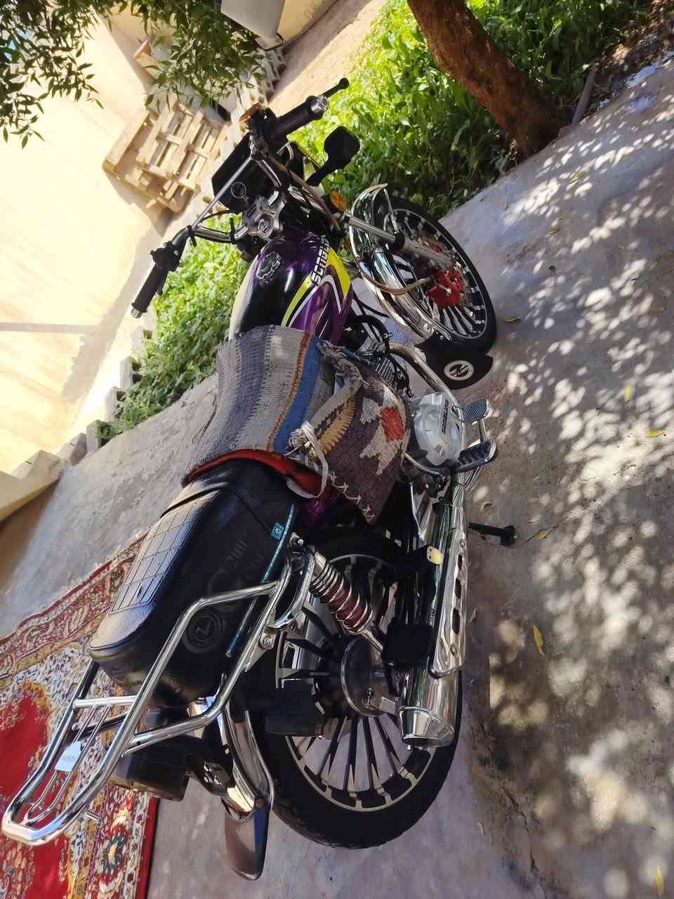 سلام عليكم شباب 🤍
سيفان للبيع موديل 25 ✔️       مكاني ديالى بلدروز 📍📍

دراجه نضيفه خير من الله🔥 

مكفوله كفاله عامه وكلشي بيهه شغال 💯

سعره خاص ***********
