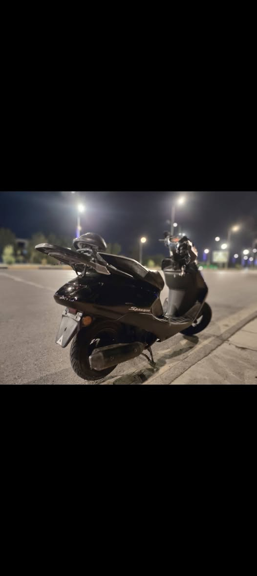دراجه سبيسي ياباني جاهزه مابيها نقص مكاني كوت السعر 500 وبيها مجال قليل كلش 
***********
