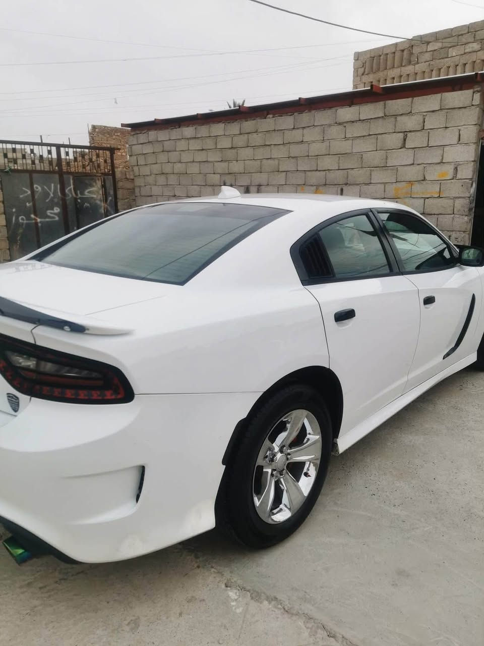 سلام عليكم
للبيع  سعر( 160 ) 
 موديل ٢٠١٦ SXT
محرك 6  3.6
سياره نضيفه  ومحدثثsrt
مامتعوب ومشيته قليل
119.000 ميل
محرك والكير شرط حالة شركه لا فتح ولا تصليح 
تو ويل 
موصفات معروفه
فول ماعده سلايت
شاشه جبيره
شفتات بالستيرن
مقاعد هيتر 
تشغيل عن بعد
جارجر معروف موصفات
سياره شخصي وسنويه بسمي شخصي 
لوحات بغداد مشروع وطني وين ماتحب تكدر تحول السياره
ضرر السياره (سونار  موجود بالمنشوره)

***********  واتساب او تصال

نص مكتوب في الصور:
- GOOD TASTE I LOVE IT 100%