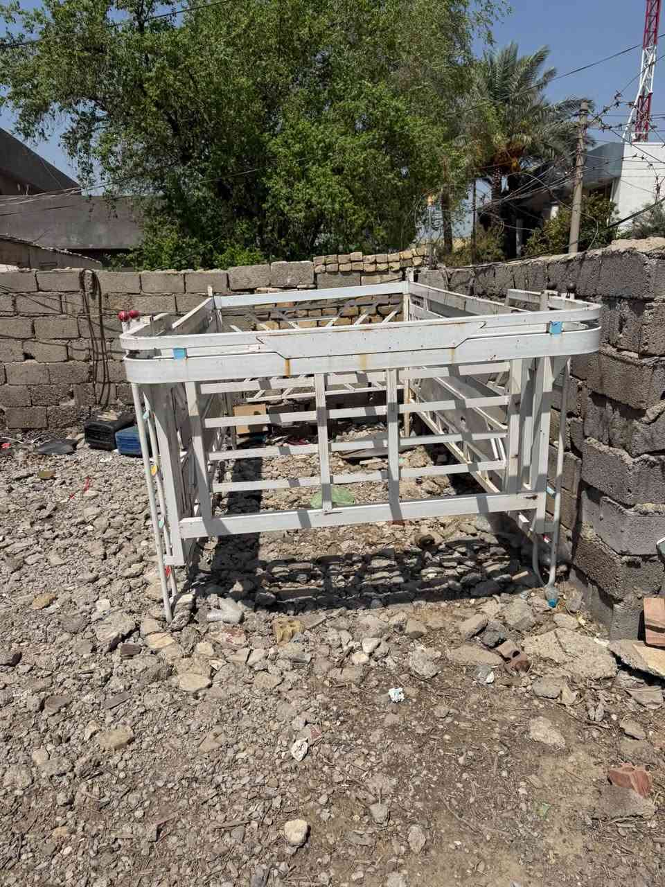 للبيع محجر كيا نثيه نضيف ومرتب السعر 550 وبي مجال مكان ديالى ***********
