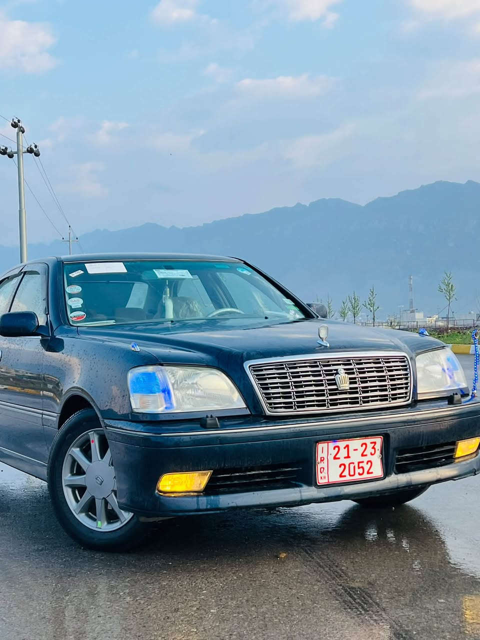 مەلیکە بۆ فرۆشتن موسە 2001 ڕەنگ بیلادی نیلی مەکینە ڤیڤی تی بەس شوێن موسی بۆیاغە چوار تایەیی نوێیە یەک دووگمەیە یەک کوشن کارەبایە گێڕ و مەکینە بەشەرت 44گەڵا هەموو شتێکی بیلادە ***********واتس ئاپی لەسەرە
