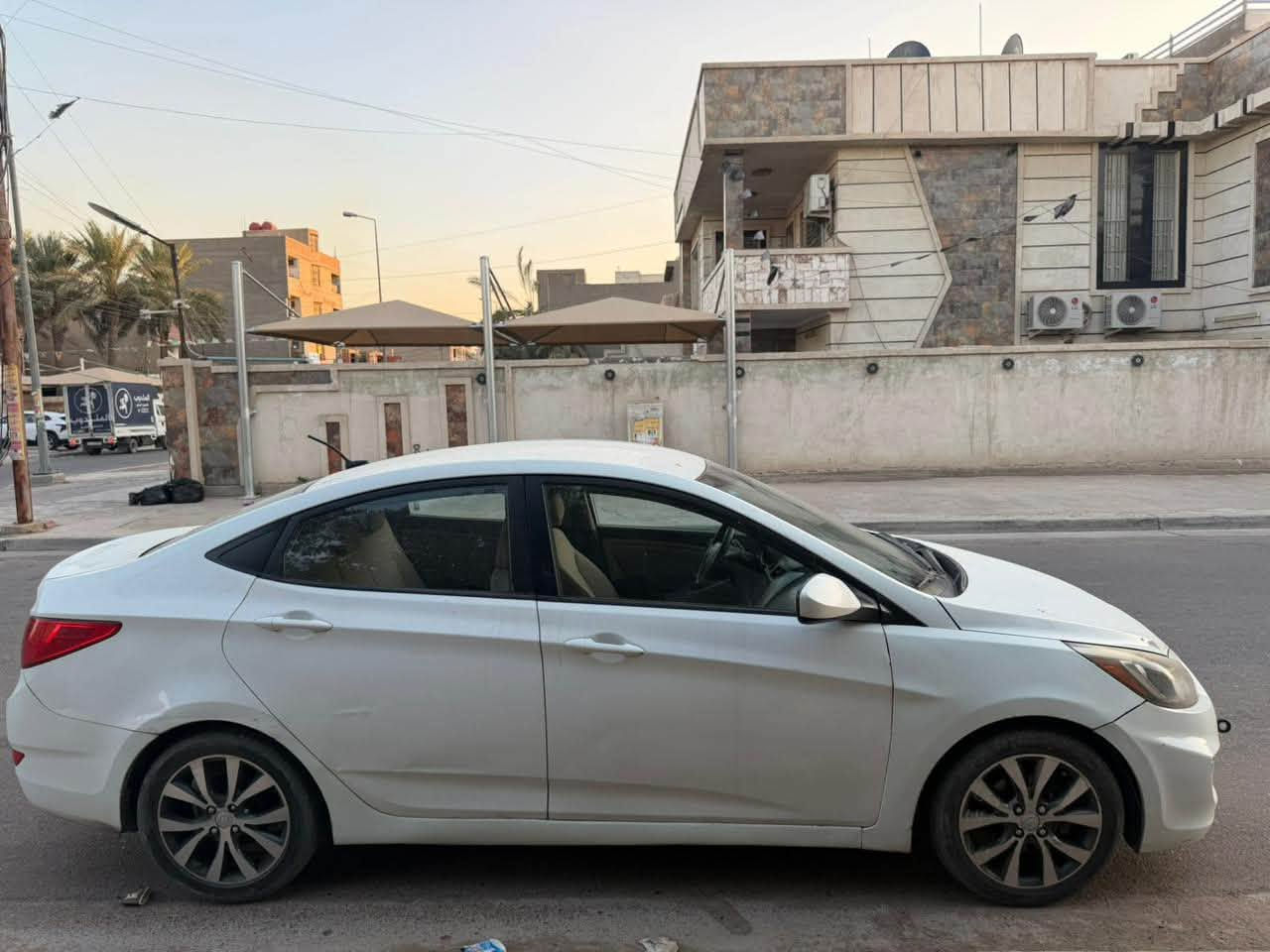 اكسنت امريكي مديل ٢٠١٥ سونار كامل موجود صور لكل شي ٨٢ ورقة وبيها مجال شي بسيط *********** وتساب فقط تفاصيل
