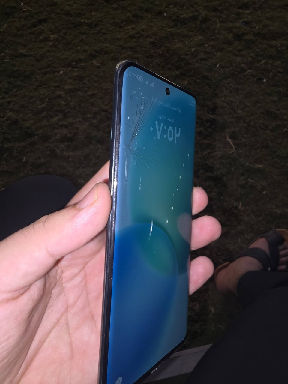 هونر x9b
ذاكرة 256
مكفول من الصيانة والفتح
فقط فطور بل شاشة 
ويشتغل ويلمس طبيعي
سعره ٢٤٠ الف 
***********
