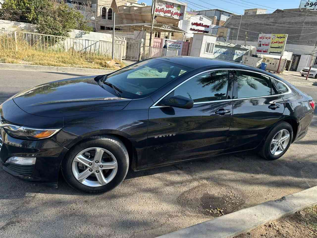 السلام عليكم
للبيع فقط
ماليبو موديل23 لون حبري LT محرك 1500 تيربو ماشيه58 الف كيلو بدون اير باك بدون لغد بدون شاصي
حادثها تبديل قبق جنطه نفس اللون تفصيخ وبيها باب خلف السايق مصبوغ فقط قطعه وحده صبغ والباقي العكس تعديل بارد والجاملغات تعديل بارد مرقمه بغداد باسمي قبل كم يوم رقمت
المواصفات:قطعتين تبريد__تشغيل عن بعد__بصمه__كراسي كهرباء__الغرفه لون اسود__تحديد مسار__تحديد سرعه__رادار امامي__تحكم مري كهرباء__بك لايت لد__لد امامي__سبير وجك بلادي__إطفاء ذاتي__كار بلاي__شاشه لمس__مانع انزلاق__جام اوتو__هاند بريك بصمه. 
العنوان بغداد السيديه
السعر 125
للتواصل ***********

