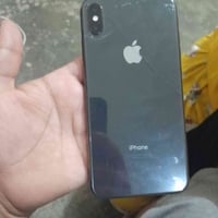 آيفون XS ماكس • ٢٥٦ • ظهر مكسور