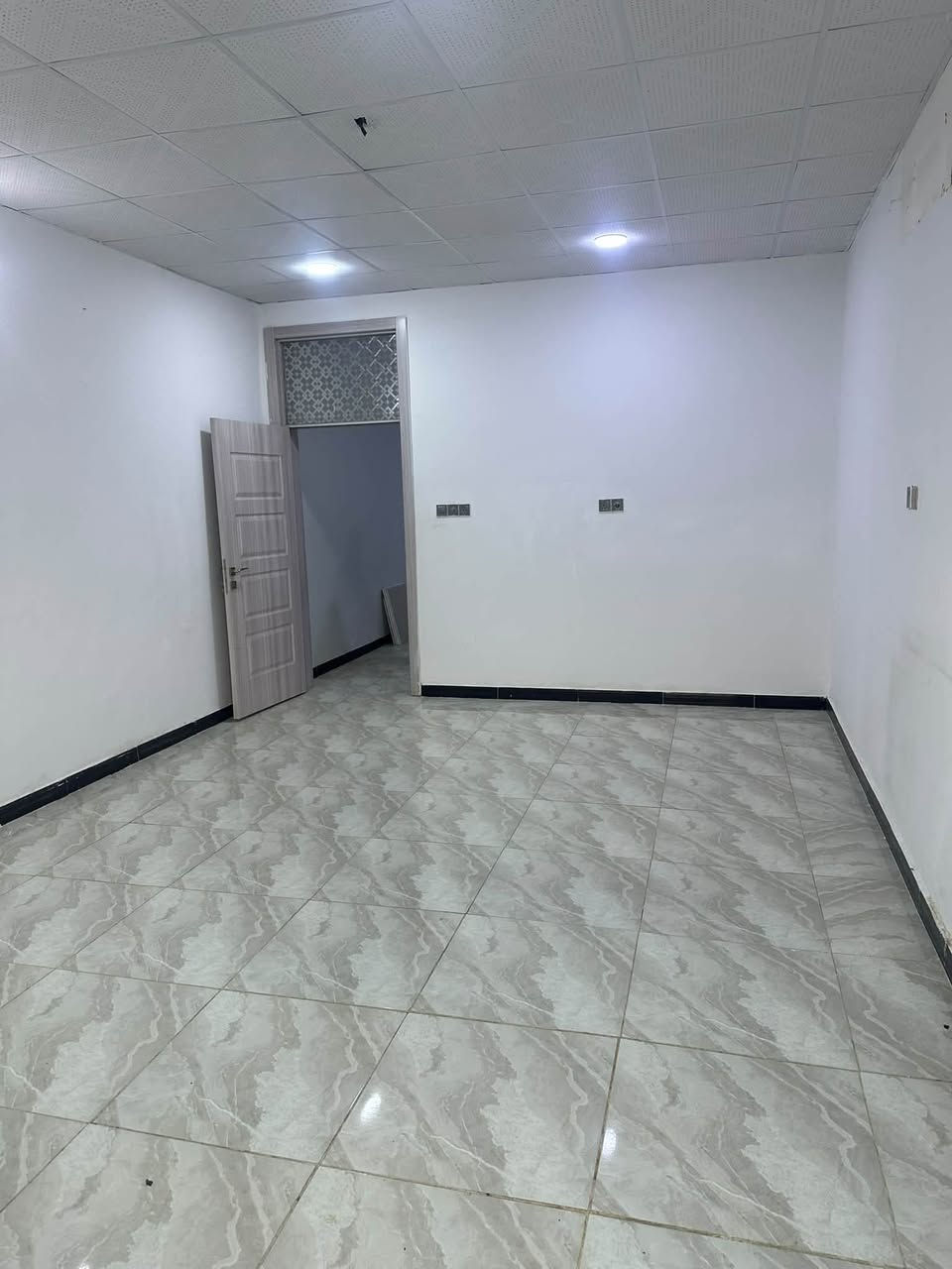 منزل • كونكريت حديث • جاهز للسكنية