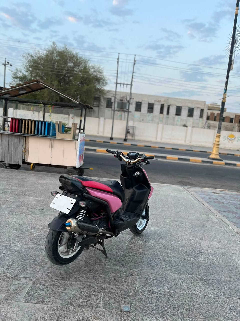 سكنس جبلي للبيع مفتوحه ولفات فقط الدراجه بيهه تزويد قليل استيرن رياضي وبك لايت رياضي وصالنصه بوري عدل الدراجه مضبوغه كفراتهه
*********** السعر خاص
