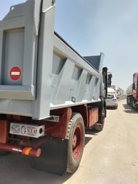 سيارة ٧٥ • بدون صبغ • النجف الاشرف