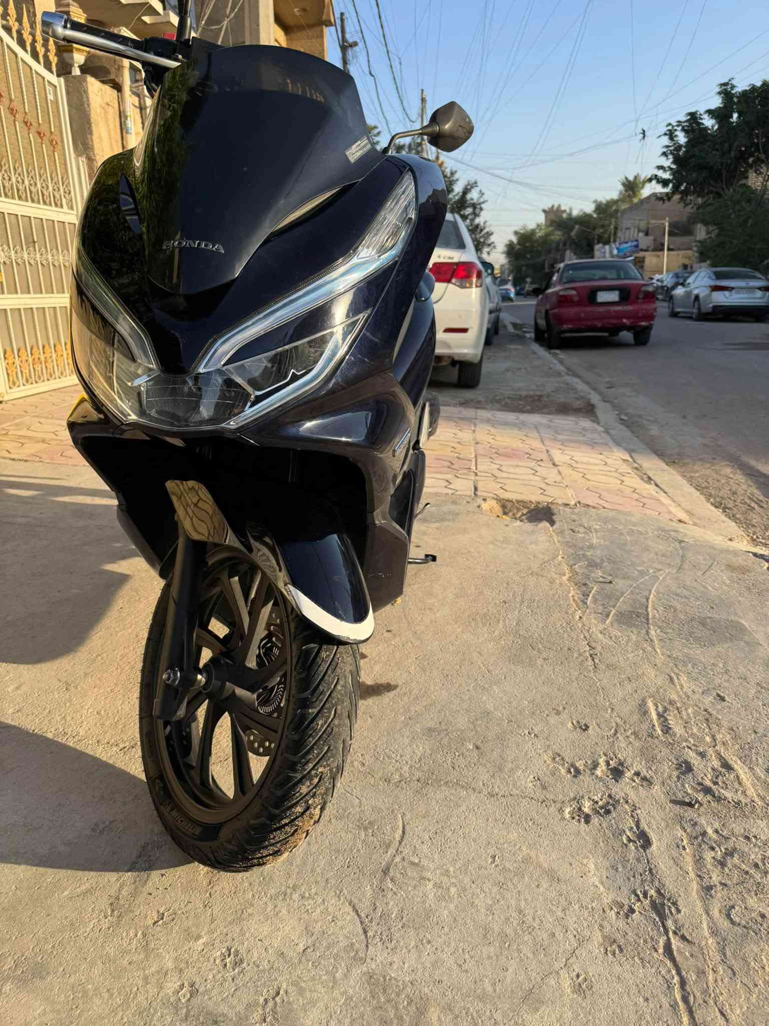 psx
هايبرالثالث الياباني jf 
بصمتين وياهه 3انضمهD/S- 
لون مميز اسود مزرق صدفي
ماشيه 16 دراجه بحالت الوكاله
السعر ٢٧ وبيه مجال 
***********
