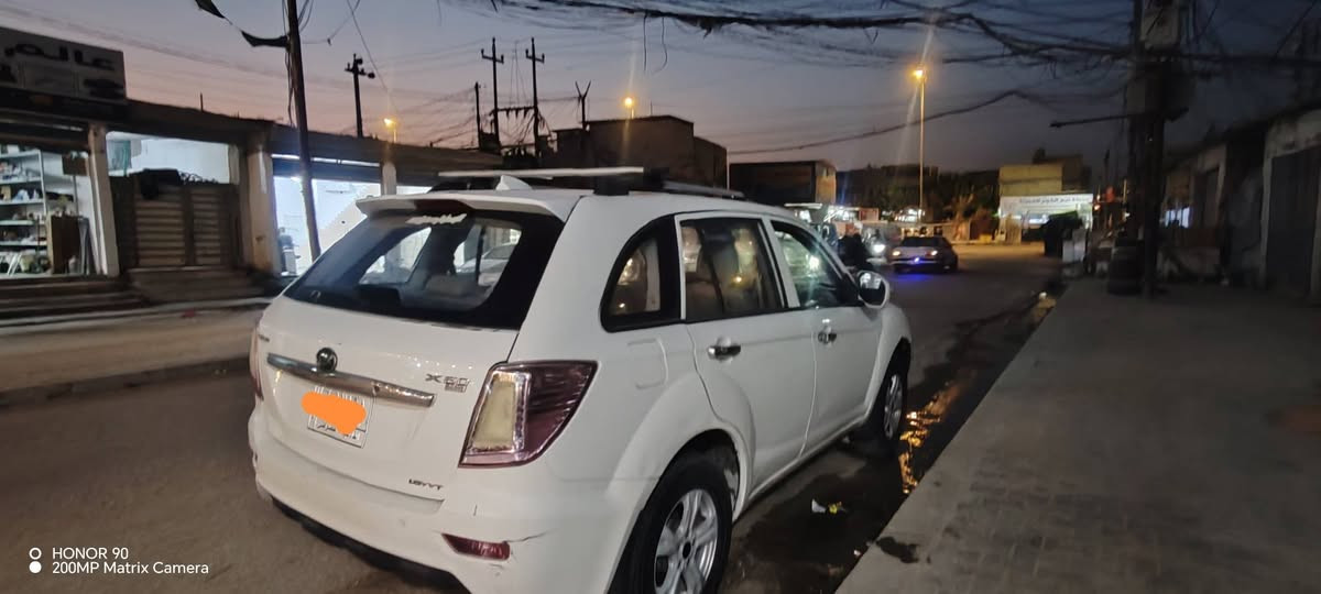 ليفان X60
2013
كير عادي 
محرك 1800
مابيها ضرية 
بس الطخات شوفة العين 
سيارة رادلها كمبريسر  
***********
مكان السياره النجف النجف, العراق
