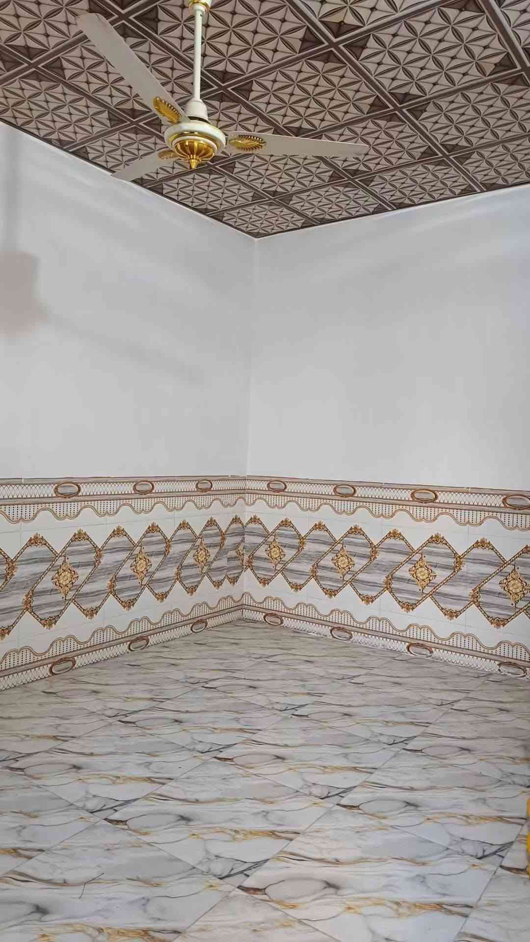 دار 110 م تجعيب طابوك عالي عن شارع بناء بلوك عكاده يحتوي على غرفه وصاله ومطبخ واستقبال صحيات داخليه وخارجيه شارع تبليط ١٠ متر منطقه كلش مرتبه عنوان سايدين المطار شارع علكم نهايت شارع حاتم الخير سعر 37وبي مجال للاستفسار زورو مكتب الغريري ركن شارع حاتم الخير الرقم ***********
