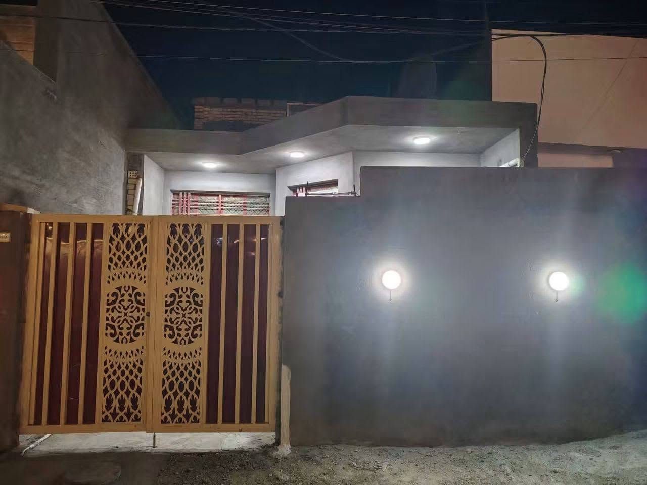 السلام عليكم مشتمل للبيع مساحة ١٢٥ متر طابو صرف حي الغدير العابرات قرب السايدين السعر ٩٥ للاستفسار ***********
